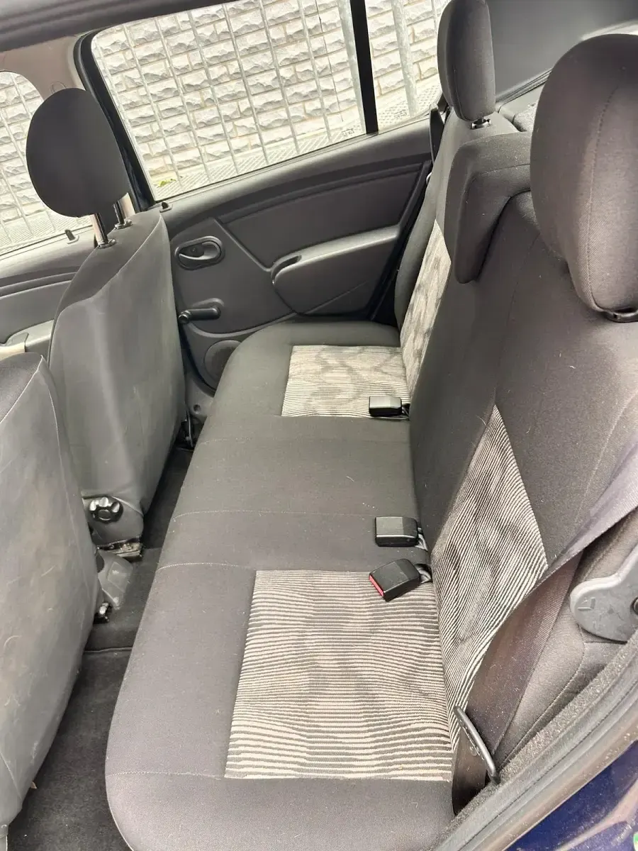 Gebraucht Dacia Sandero 75 PS (55 kW) 2010 Blau Kleinwagen