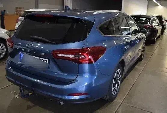 Używany Ford Focus Titanium X 116 KM (85 kW) 2023 Niebieski Sedan/Limuzyna