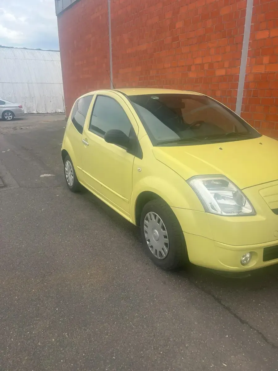 Gebraucht Citroën C2 70 PS (51 kW) 2006 Gelb Kleinwagen
