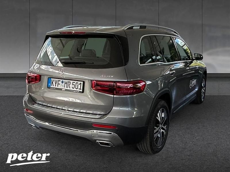 Gebraucht Mercedes GLB220 Progressive 190 PS (139 kW) 2025 Metalliclack mountaingrau SUV
