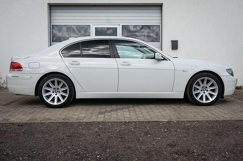 Gebraucht BMW 740 306 PS (225 kW) 2008 Weiß Limousine