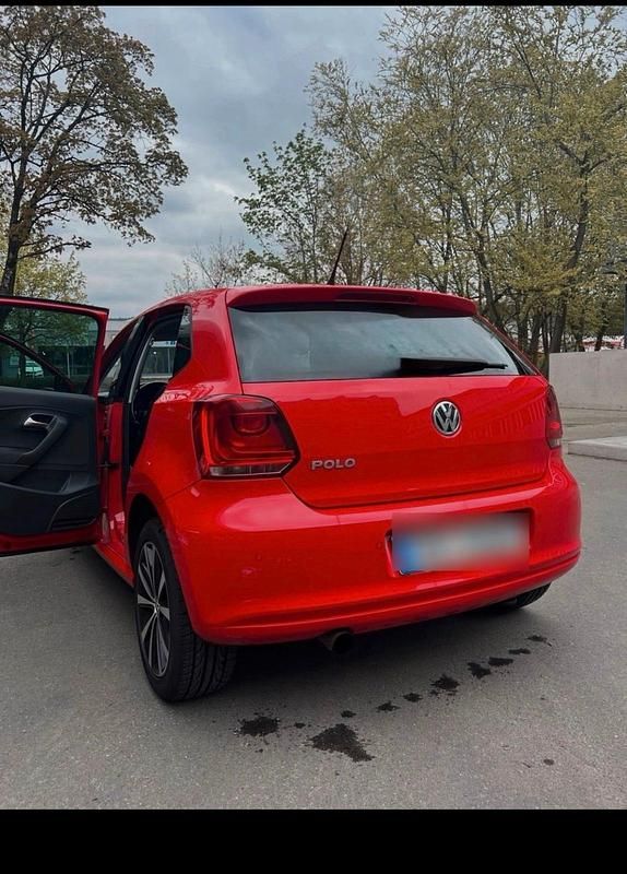 Gebraucht VW Polo Match 105 PS (77 kW) 2012 Rot Limousine