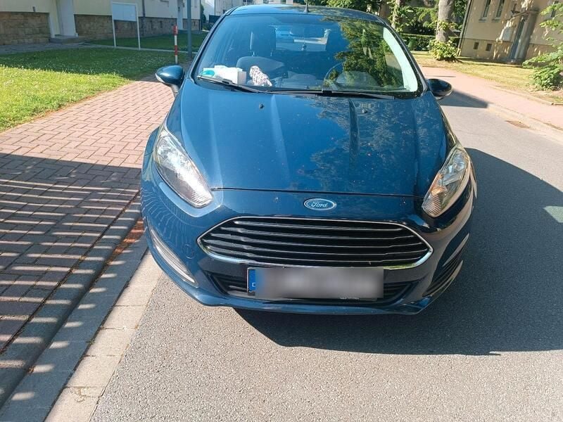 Blau Gebraucht 2014 Ford Fiesta Kleinwagen | 3.000 € (Guter Preis) - Bild 1/4