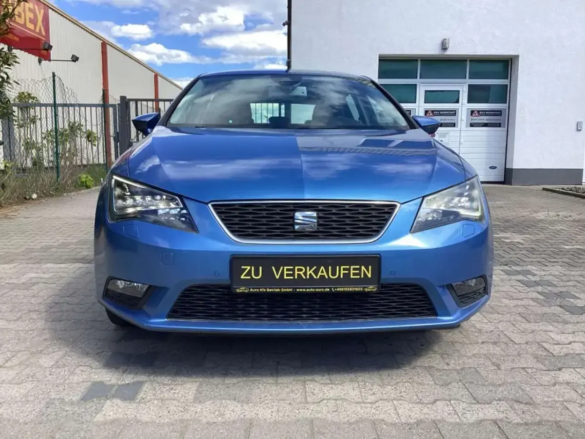 Używany Seat Leon I-Tech 122 KM (89 kW) 2014 Niebieski Sedan/Limuzyna