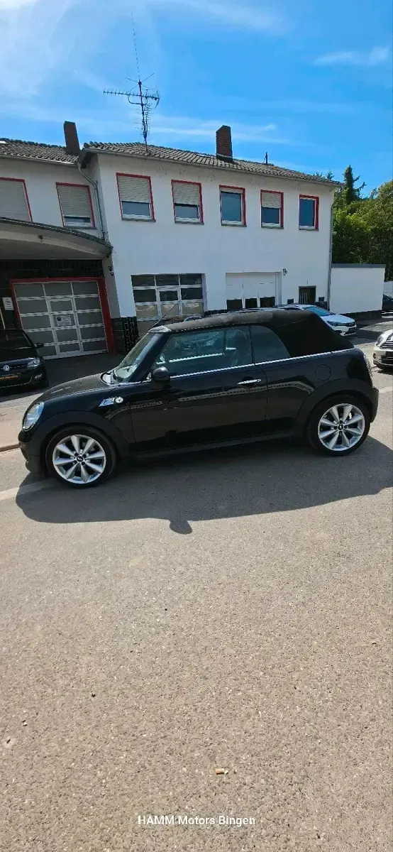 Gebraucht Mini Cooper S Cabriolet 185 PS (136 kW) 2011 Schwarz Cabrio