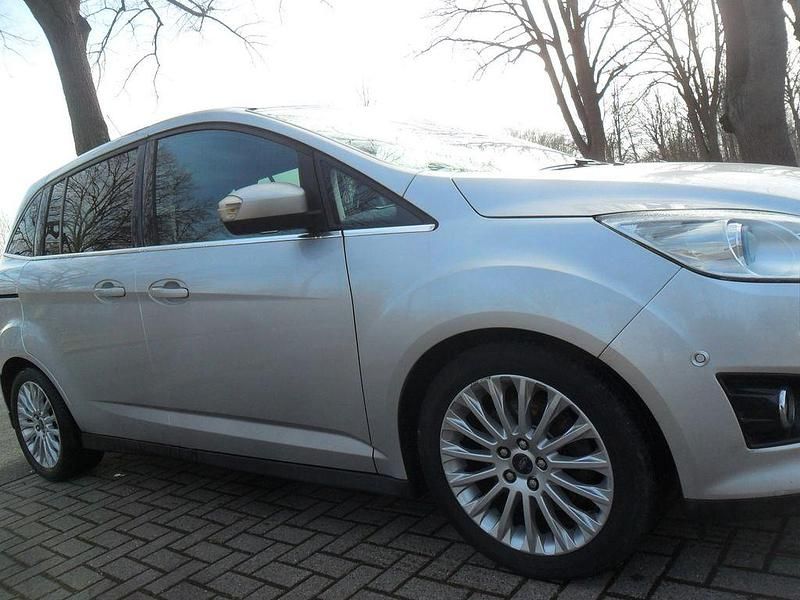 Gebraucht Ford Grand C-Max Titanium 140 PS (102 kW) 2012 Grau Van / Kleinbus