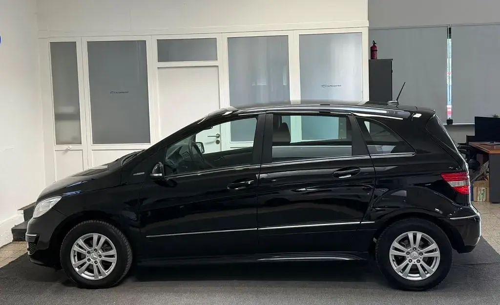 Gebraucht Mercedes B160 95 PS (69 kW) 2009 Schwarz Van / Kleinbus