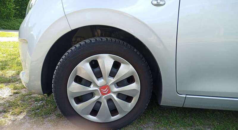 Silber Gebraucht 2014 Citroën C1 SELECTION Kleinwagen | 9.000 € - Bild 1/4