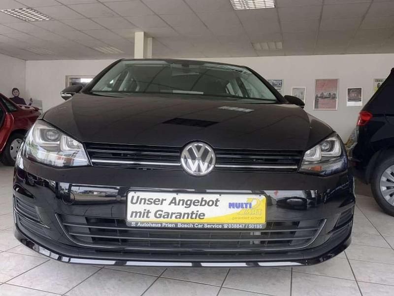 Gebraucht VW Golf VII Comfortline 125 PS (91 kW) 2016 Deep black perleffekt Kleinwagen