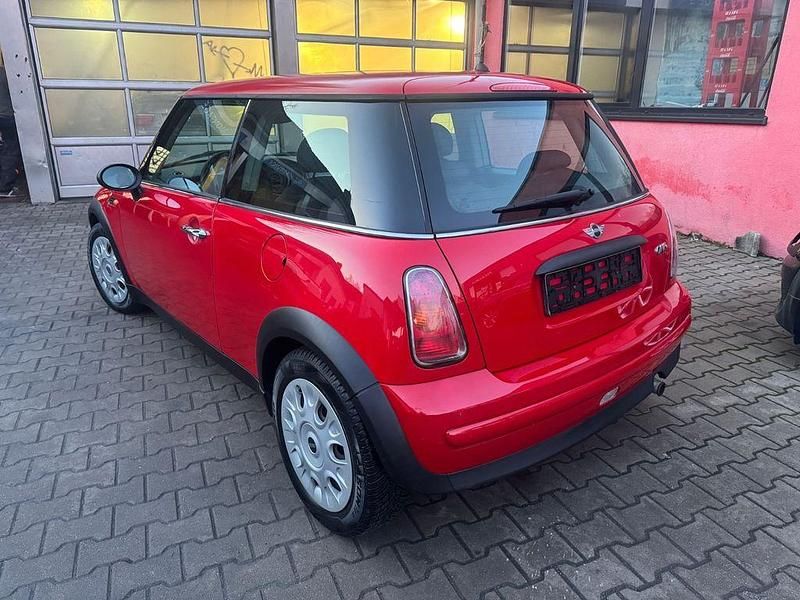 Gebraucht Mini ONE 90 PS (66 kW) 2003 Rot Kleinwagen