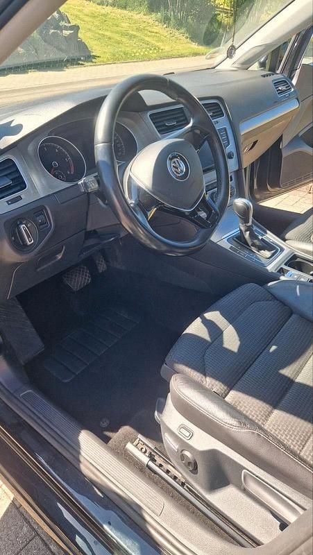 Gebraucht VW Golf VII 110 PS (80 kW) 2015 Schwarz Kombi