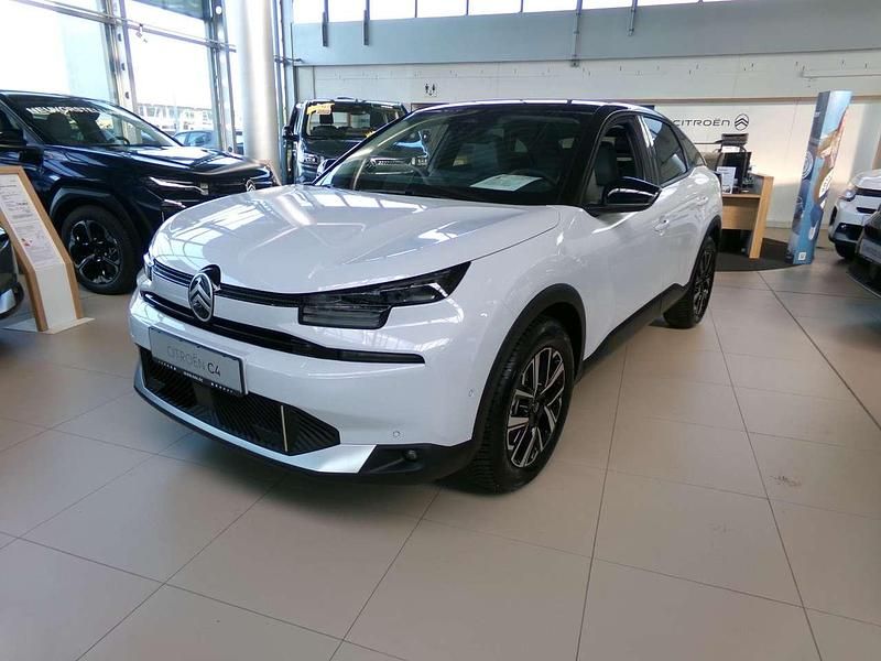 Neu Citroën C4 136 PS (100 kW) 2025 Okenit weiß SUV