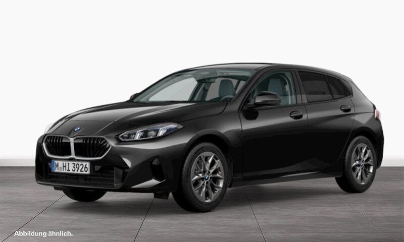 Saphirschwarz Gebraucht 2024 BMW 118 Sport Line Kleinwagen | 33.490 € (Teuer) - Bild 1/3