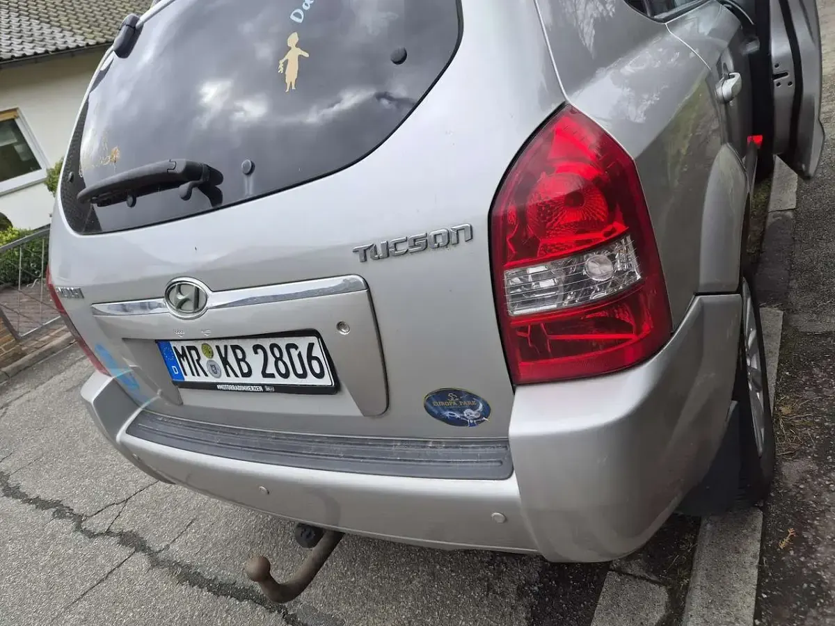Gebraucht Hyundai Tucson GLS 141 PS (103 kW) 2006 Silber SUV