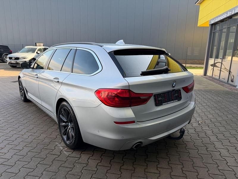 Gebraucht BMW 530 265 PS (194 kW) 2020 Silber Kombi