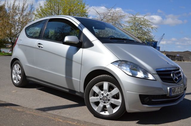 Gebraucht Mercedes A180 148 PS (108 kW) 2008 Silber metallic Kleinwagen