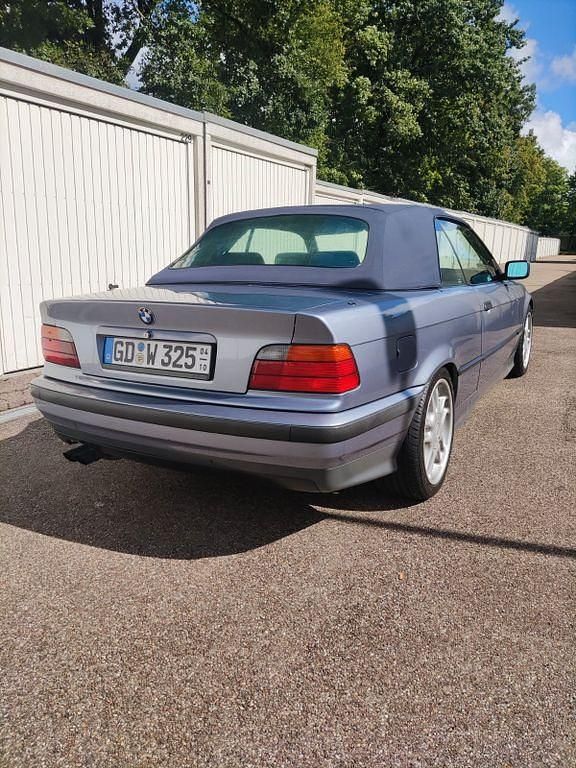 Gebraucht BMW 325 Cabriolet M Sport 192 PS (141 kW) 1994 Silber Cabrio