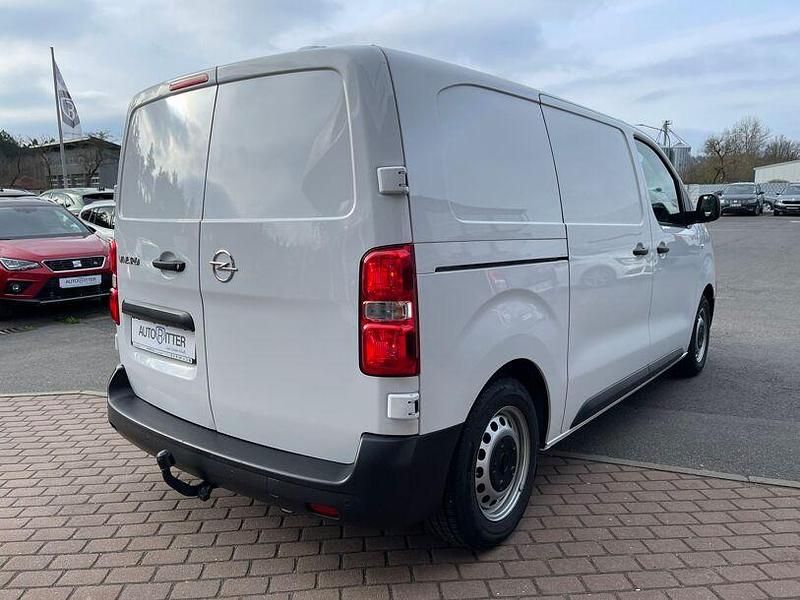 Gebraucht Opel Vivaro 120 PS (88 kW) 2023 Casabl/arctic/eisweiss/kaolin Van / Kleinbus