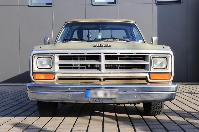 Second-hand Dodge D100 1986 Verde