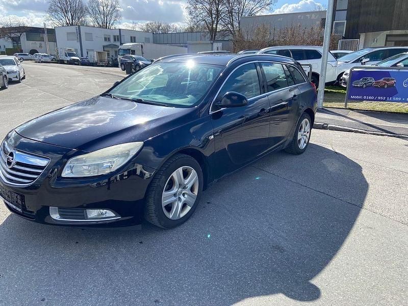 Gebraucht Opel Insignia Edition 140 PS (102 kW) 2009 Schwarz Kombi