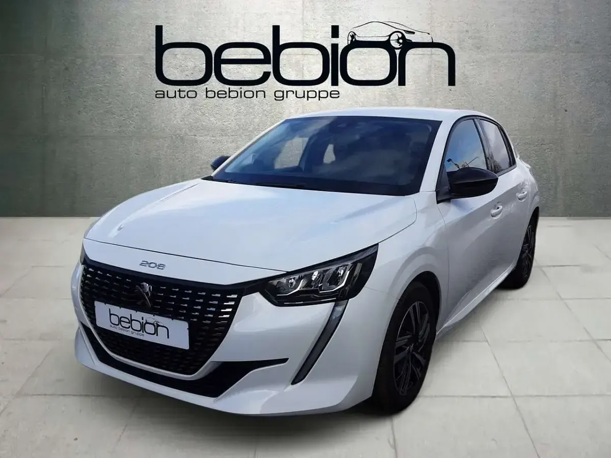 Gebraucht Peugeot 208 Allure 101 PS (74 kW) 2024 Kleinwagen