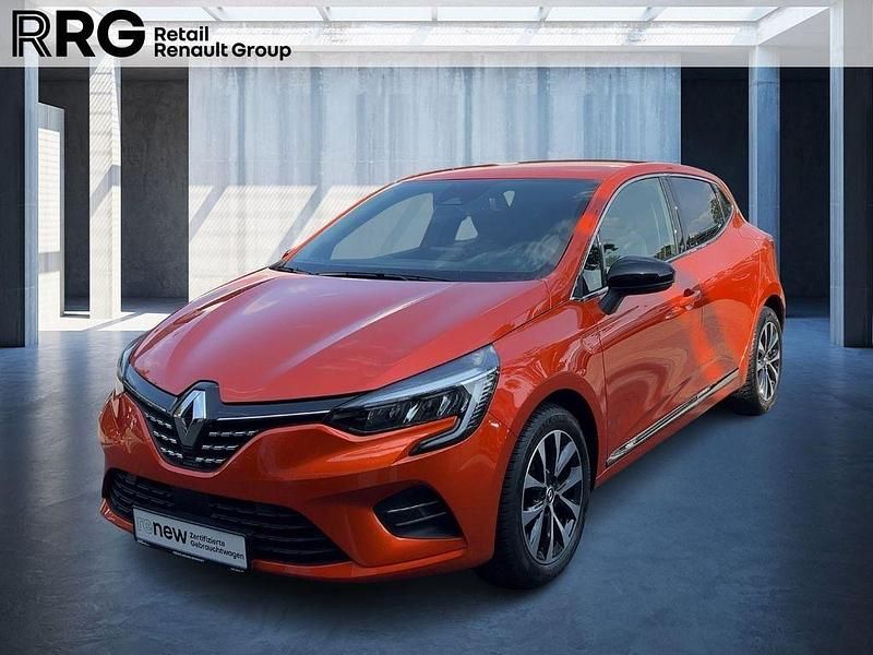 Orange Gebraucht 2023 Renault Clio V Techno Limousine | 18.390 € (Fairer Preis) - Bild 1/3