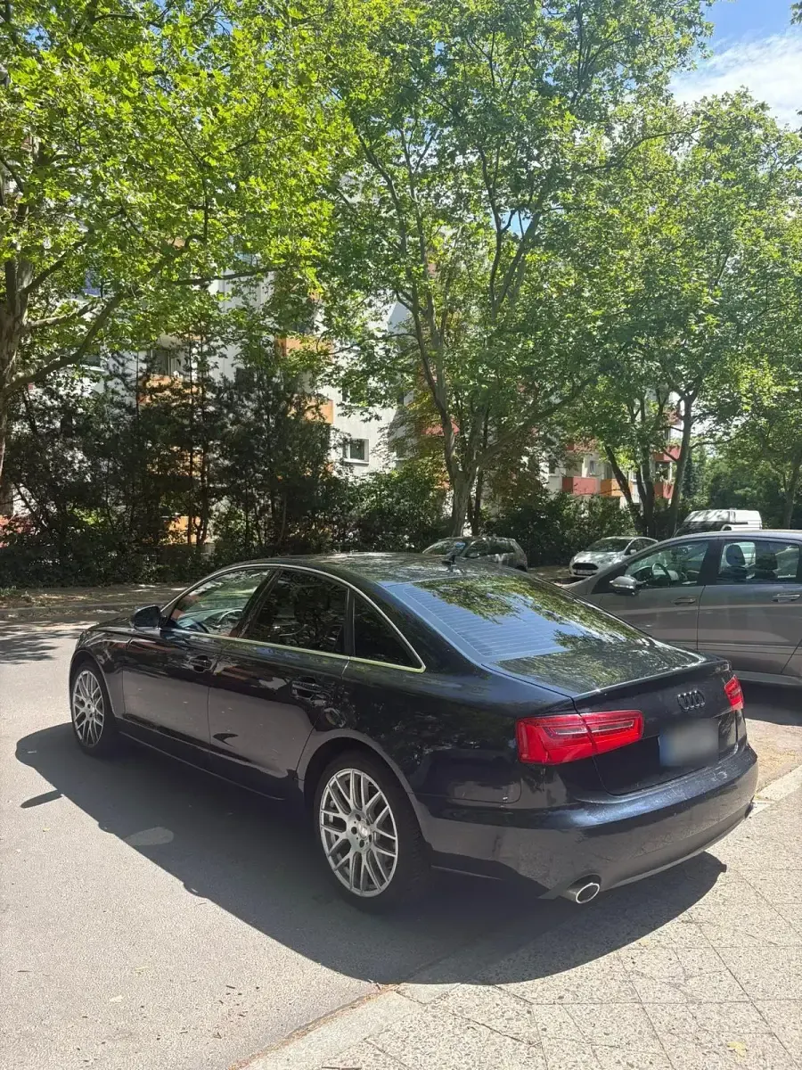 Gebraucht Audi A6 204 PS (150 kW) 2012 Blau Limousine