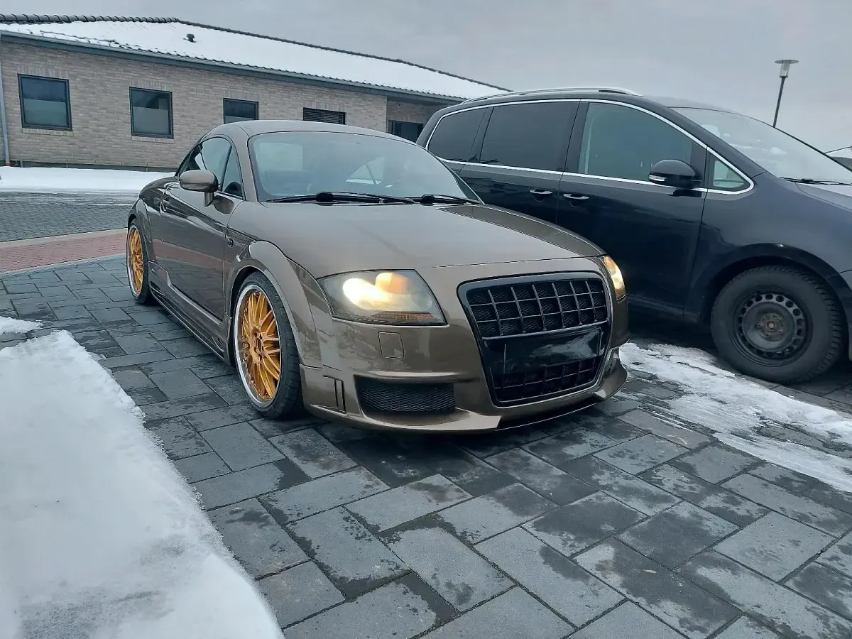 Usata Audi TT 224 CV (164 kW) 2001 Marrone Coupé