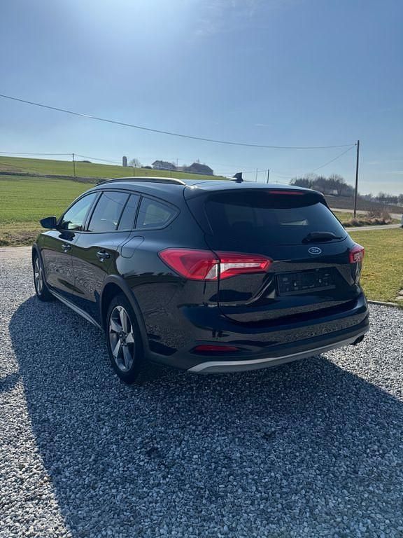 Brugt Ford Focus Active 125 HK (91 kW) 2021 Sort Sedan