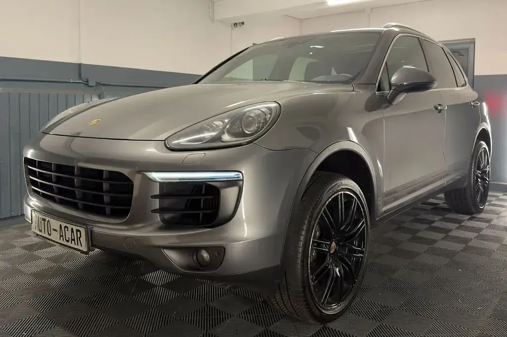 Second-hand Porsche Cayenne 262 CP (192 kW) 2016 Gri SUV