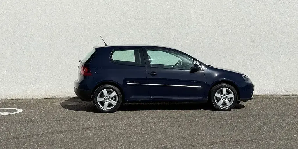 Gebraucht VW Golf V Edition 80 PS (58 kW) 2008 Blau Kleinwagen