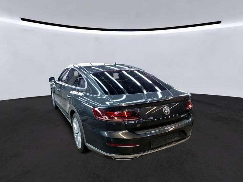 Gebraucht VW Arteon Elegance 190 PS (139 kW) 2018 Mangangrau metallic Kleinwagen