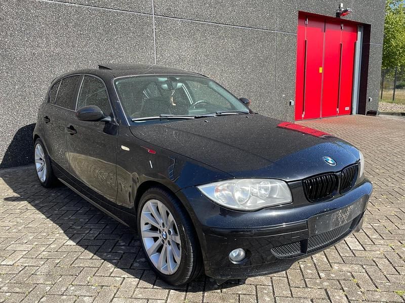 Schwarz Gebraucht 2006 BMW 118 Kleinwagen | 1.499 € (Superpreis) - Bild 1/4