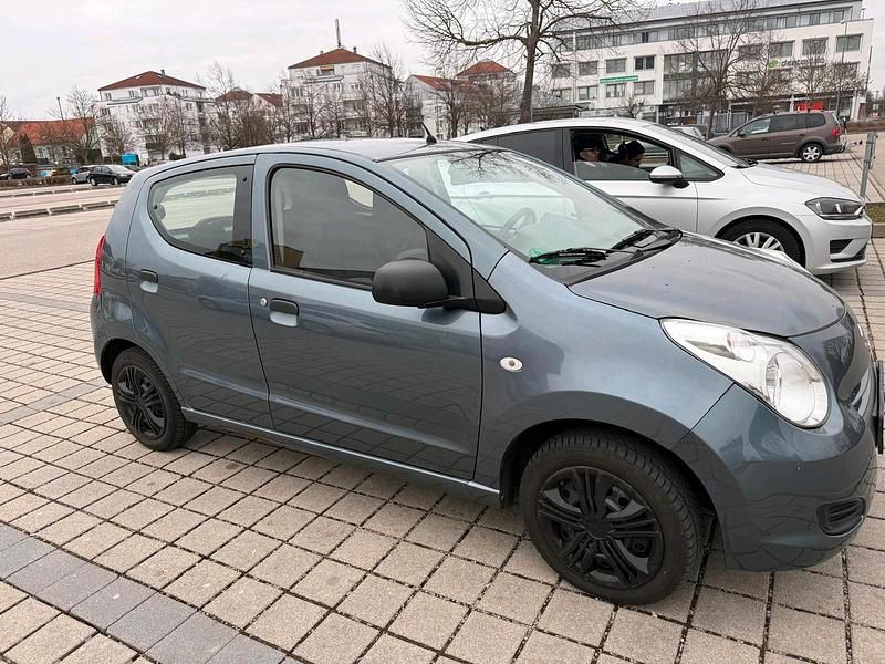 Gebraucht Suzuki Alto 68 PS (50 kW) 2012 Grau Kleinwagen