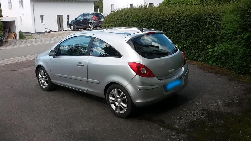 Gebraucht Opel Corsa Catch Me 90 PS (66 kW) 2007 Silber Kleinwagen