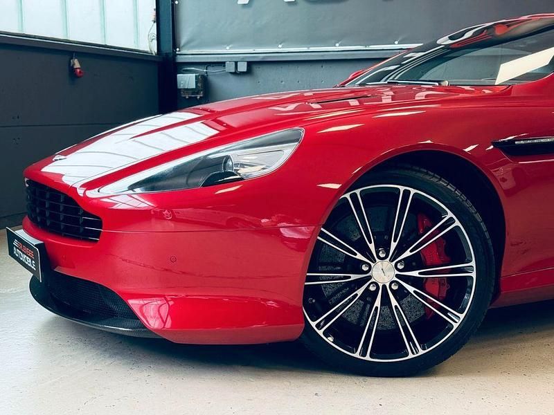 Gebraucht Aston Martin Virage 498 PS (366 kW) 2012 Rot Coupé