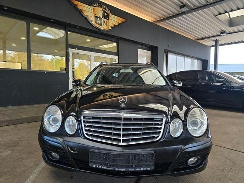 Gebraucht Mercedes E200 200 PS (147 kW) 2007 Obsidianschwarz  metalliclack (metallic) Kombi