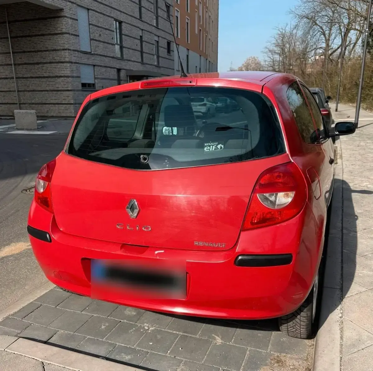 Gebraucht Renault Clio 75 PS (55 kW) 2007 Rot Kleinwagen