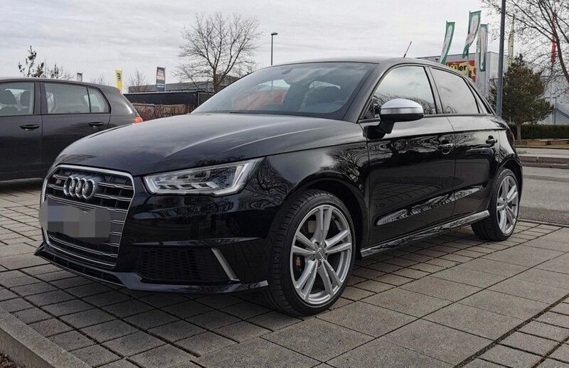 Schwarz Gebraucht 2016 Audi S1 Sportback Ambiente Kleinwagen | 17.500 € - Bild 1/3