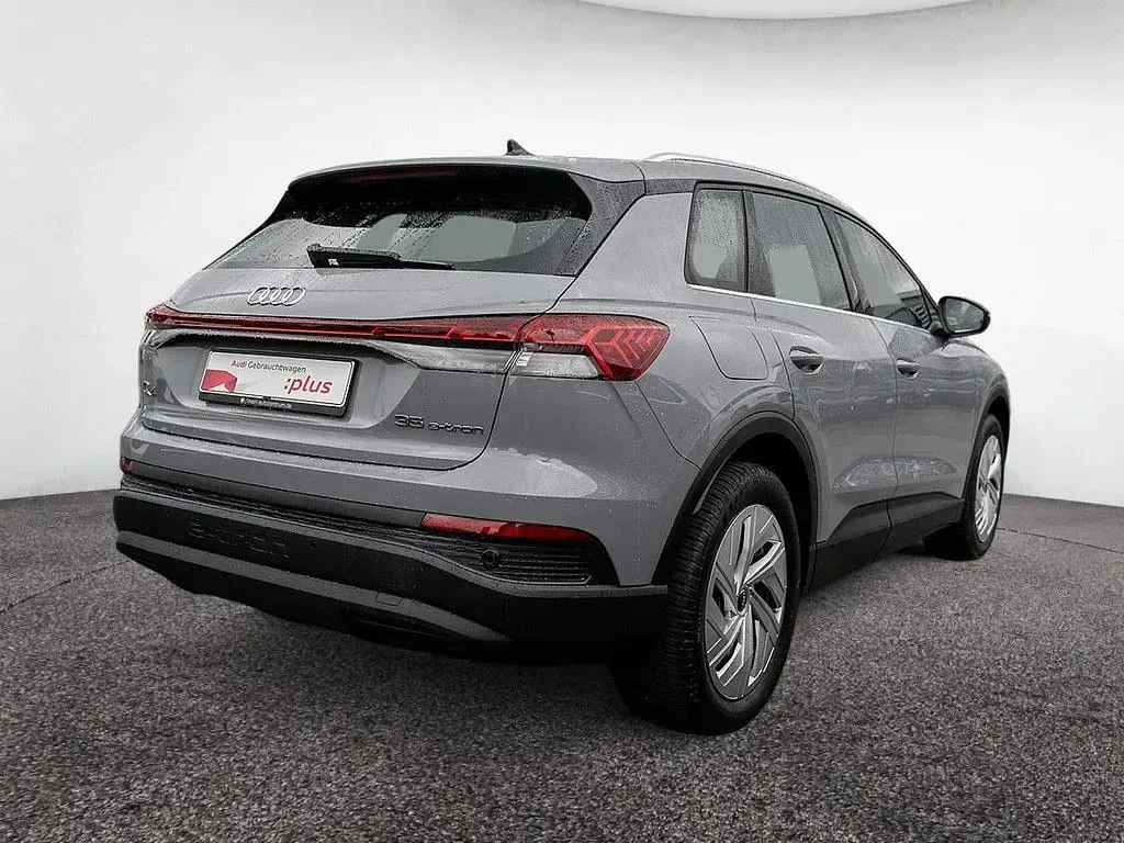 Gebraucht Audi Q4 e-tron Comfort 125 kW (170 PS) 2023 Kieselgrau SUV