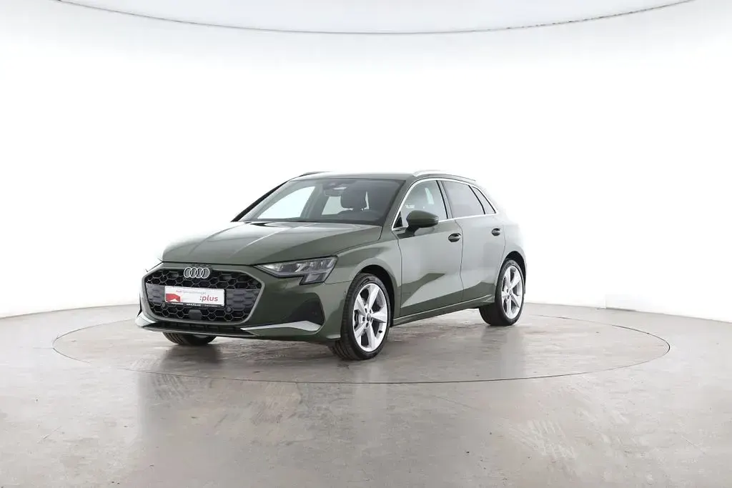 Second-hand Audi A3 Advanced Plus 116 CP (85 kW) 2025 Verde Berlinǎ