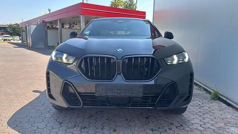 Gebraucht 2025 BMW X6 Comfort Edition SUV | 94.900 € (Fairer Preis) - Bild 1/4
