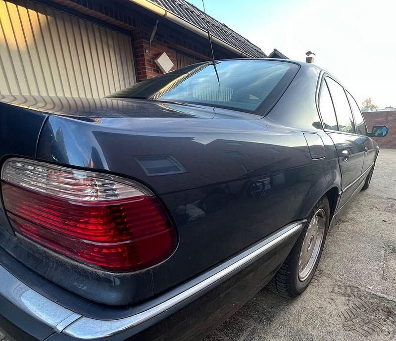 Gebraucht BMW 730 218 PS (160 kW) 1994 Blau Limousine