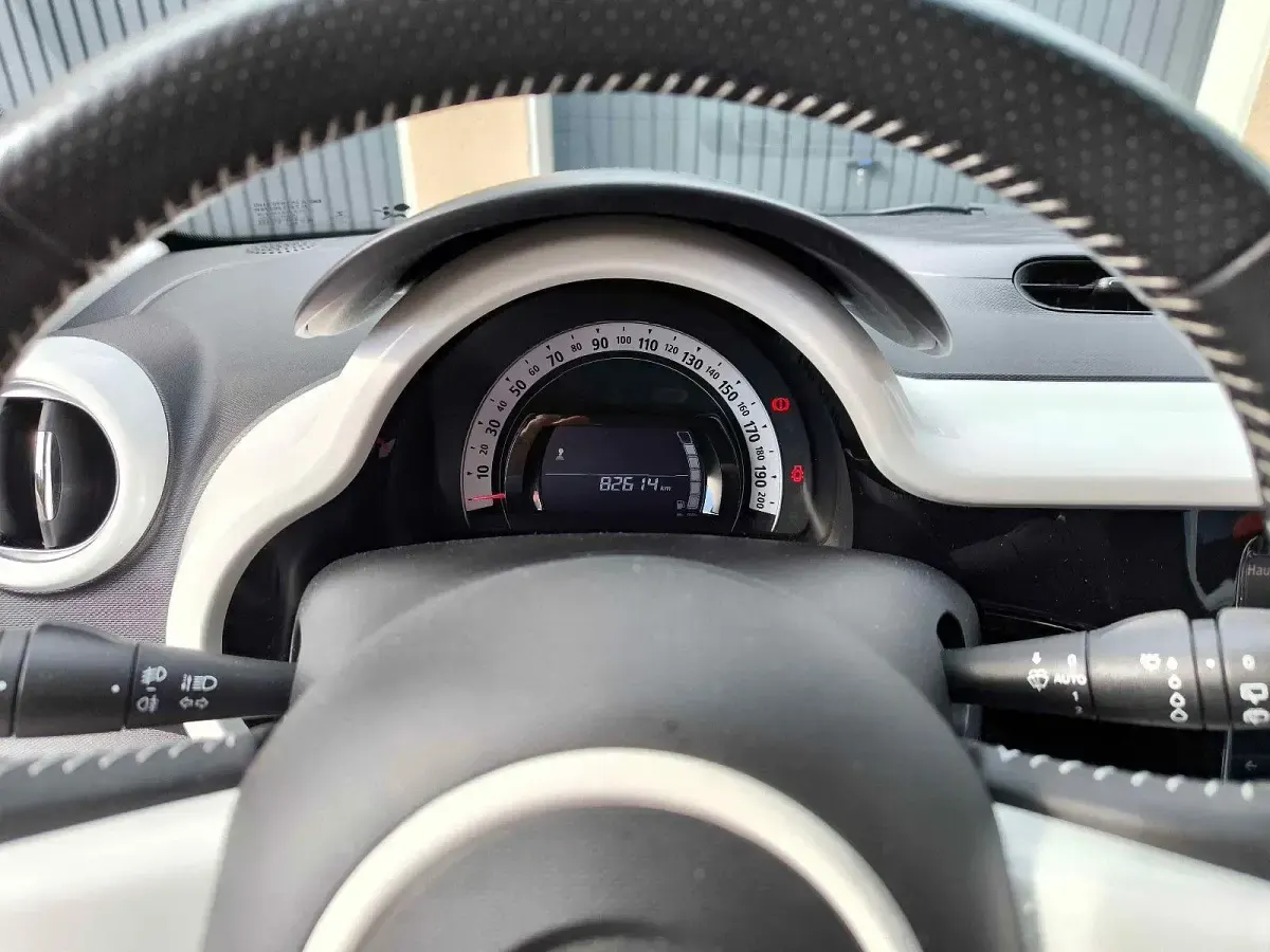 Gebraucht Renault Twingo 90 PS (66 kW) 2018 Grau Kleinwagen