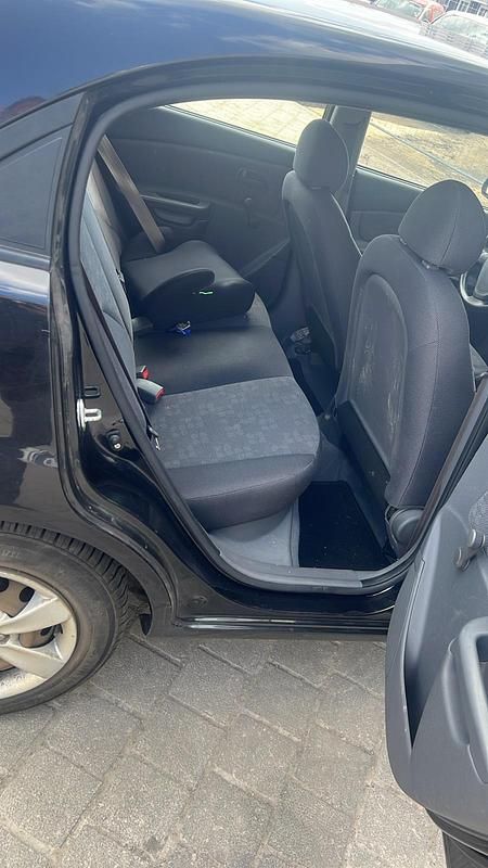 Gebraucht Kia Rio 112 PS (82 kW) 2009 Schwarz Kombi