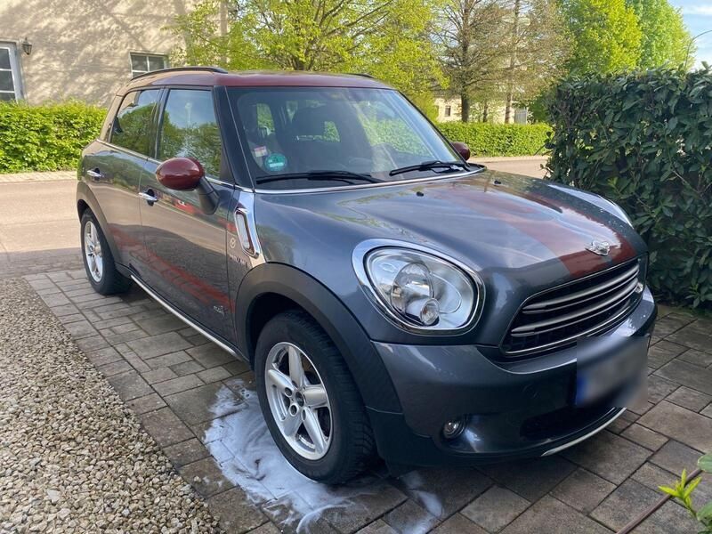 Grau Gebraucht 2016 Mini Park Lane Countryman SUV | 9.700 € - Bild 1/4