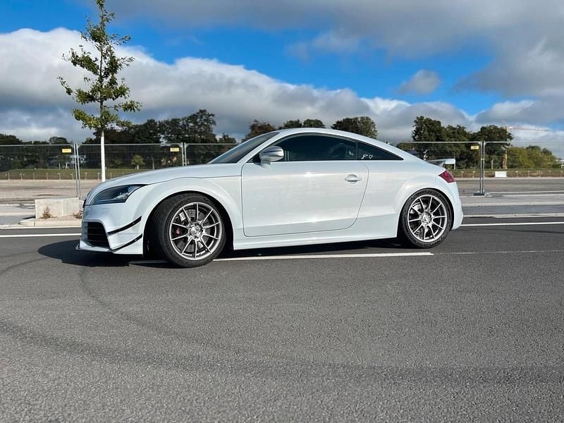 Grau Gebraucht 2012 Audi TT RS Coupé | 26.699 € (Fairer Preis) - Bild 1/4