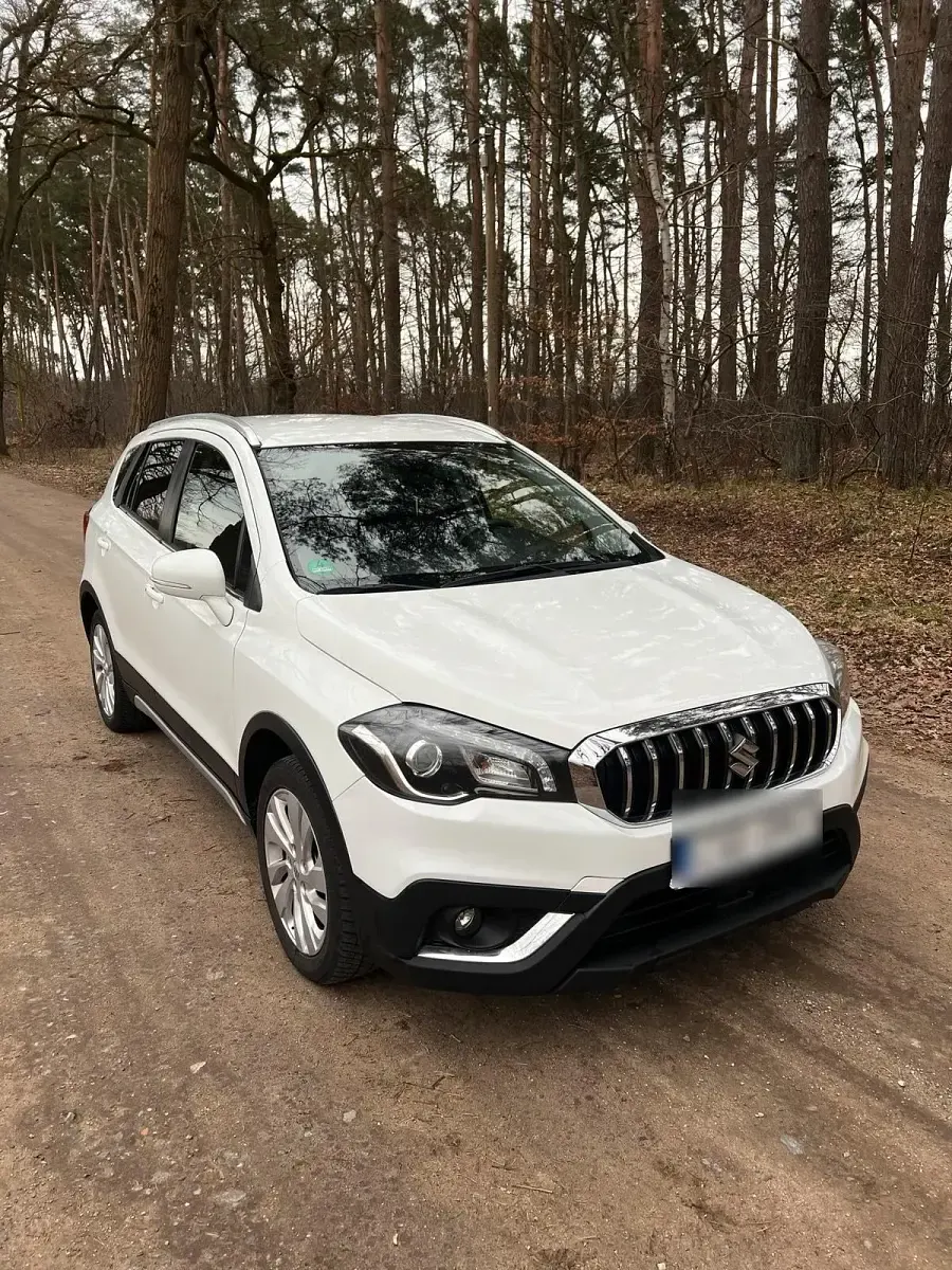 Gebraucht Suzuki SX4 129 PS (94 kW) 2020 Weiß Kleinwagen