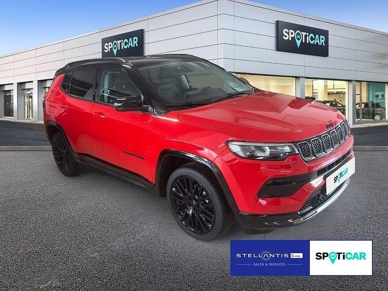 Gebraucht Jeep Compass 131 PS (96 kW) 2023 Rot SUV