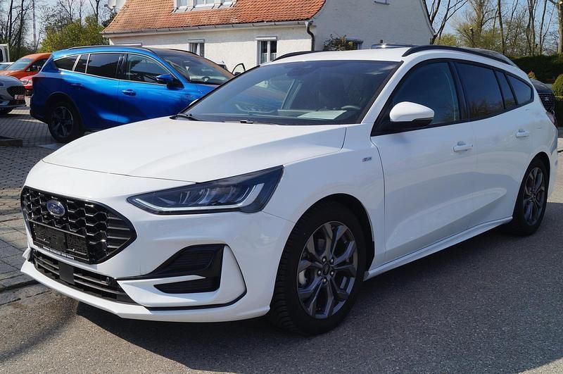 Andere Gebraucht 2024 Ford Focus ST-Line X Kombi | 22.900 € (Superpreis) - Bild 1/4